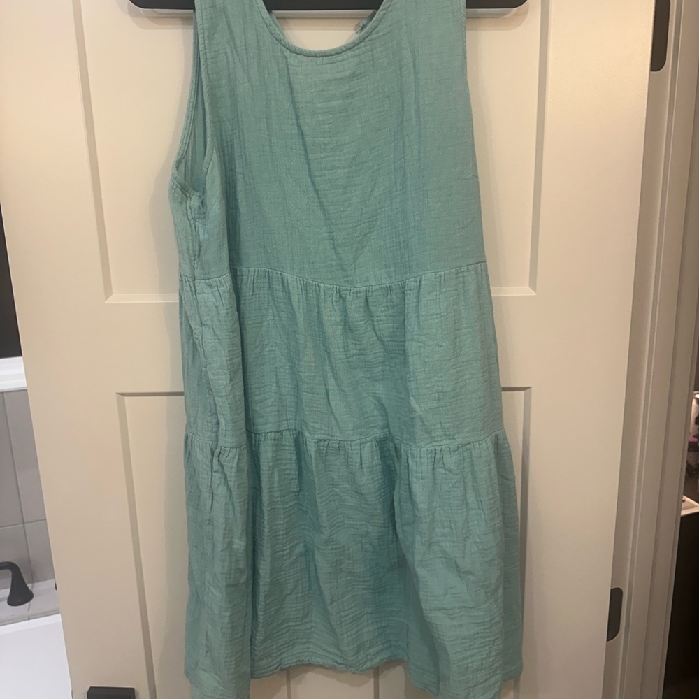 Universal Thread Teal Sleeveless Top